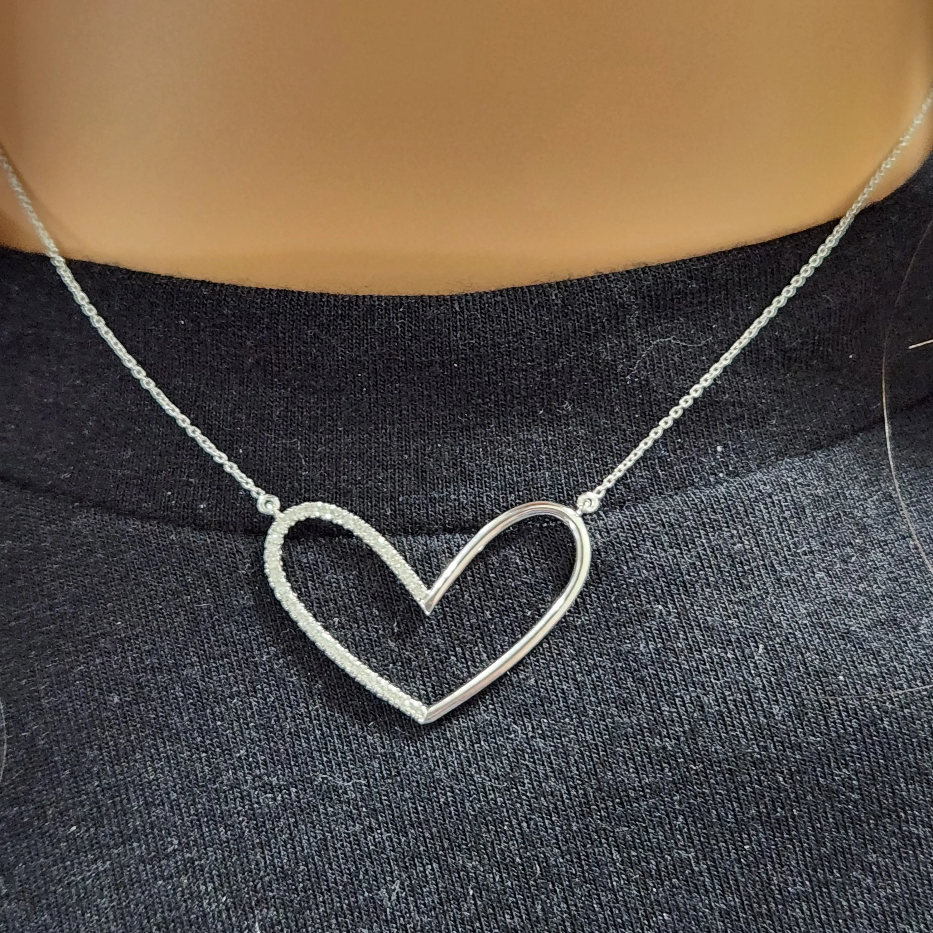 10K White Gold Diamond Heart Necklace