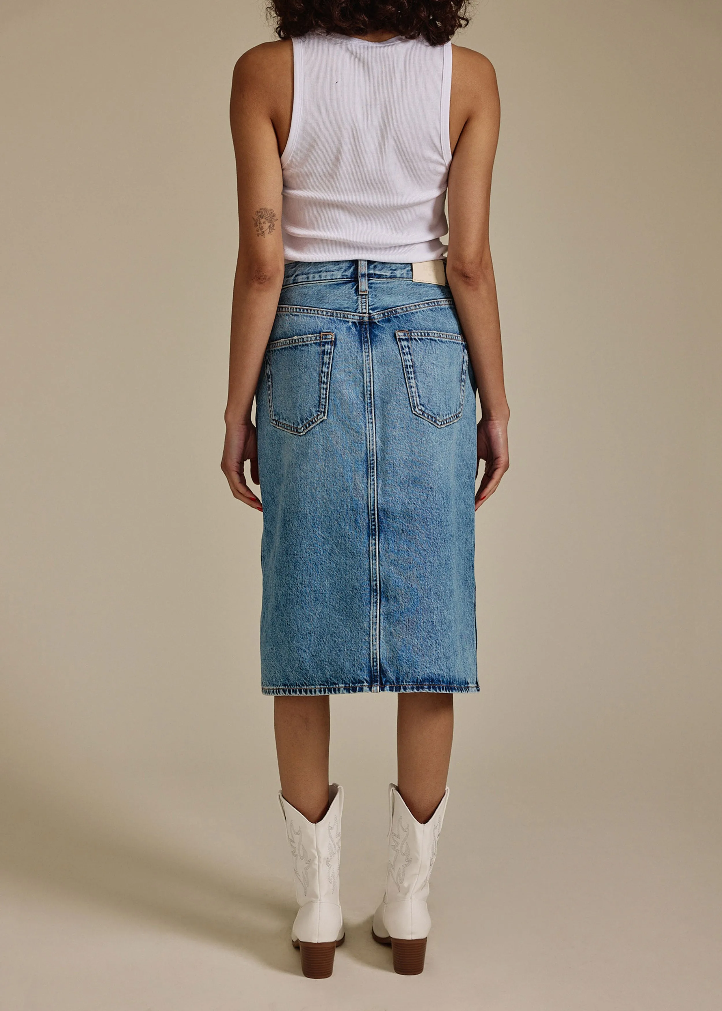 Abbey Midi Skirt With Slit Front || Kemp