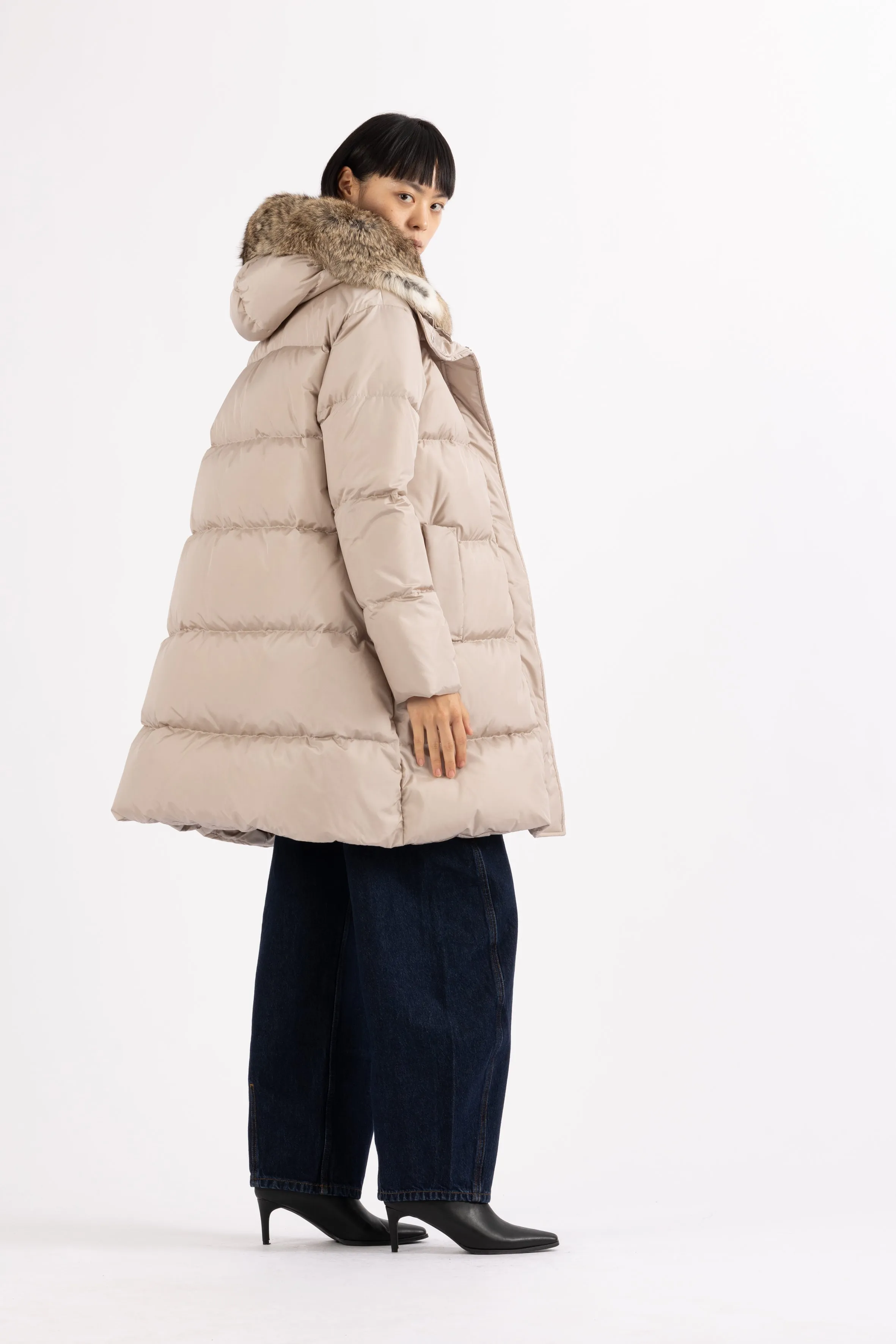 DOWN COAT NEV