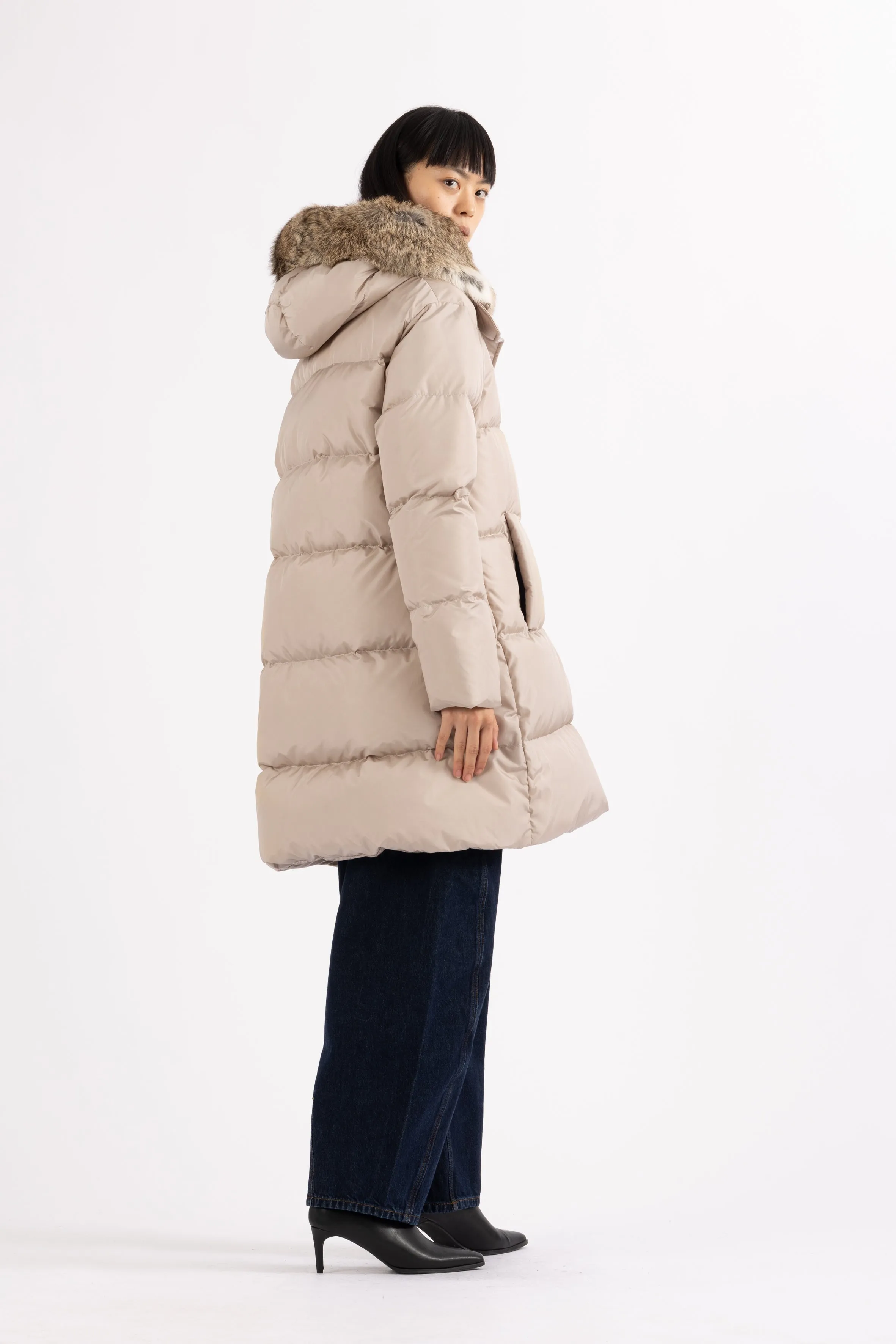 DOWN COAT NEV