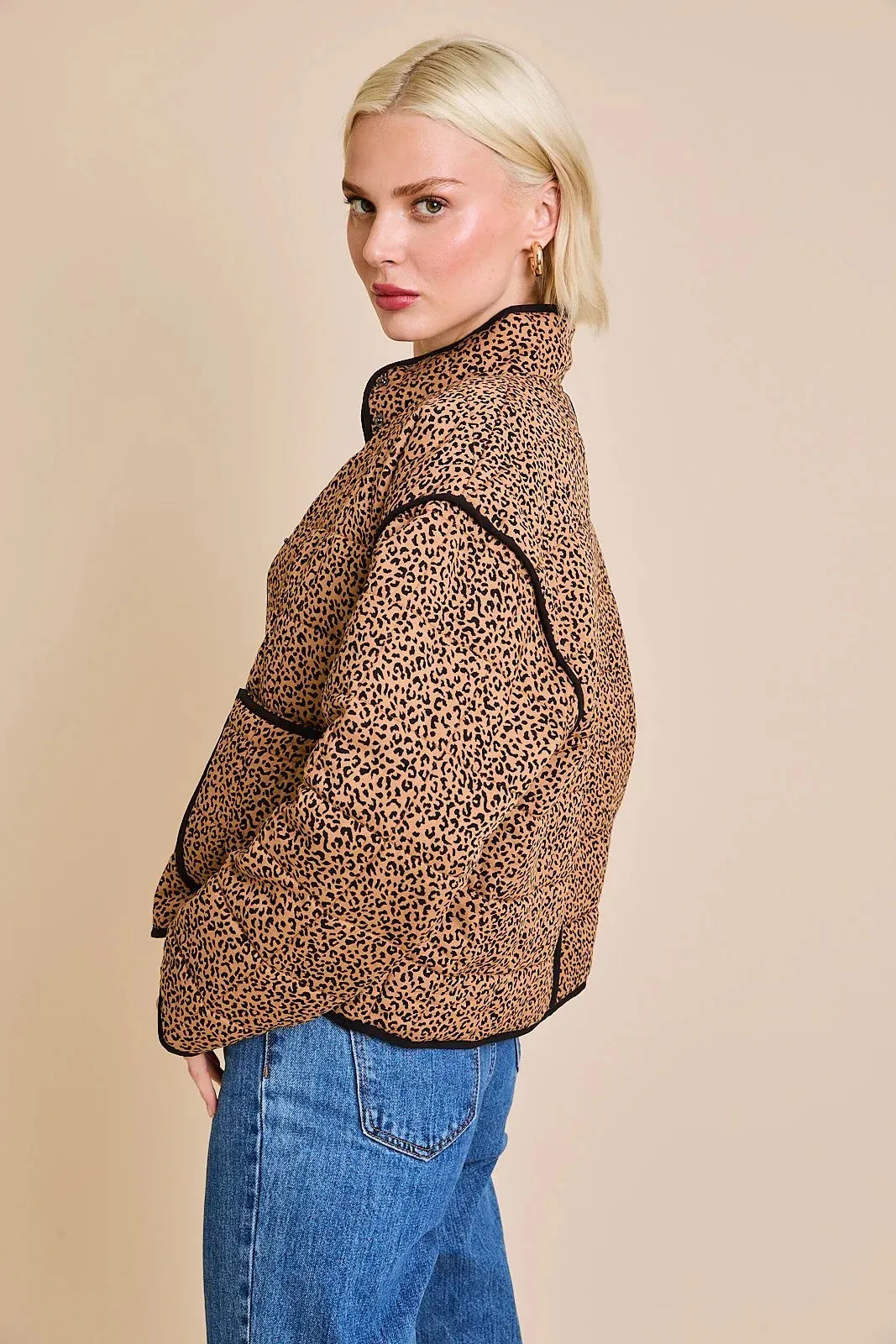 DROP SHOULDER ANIMAL PRINT HIGH COLLARED QUILT JACKET