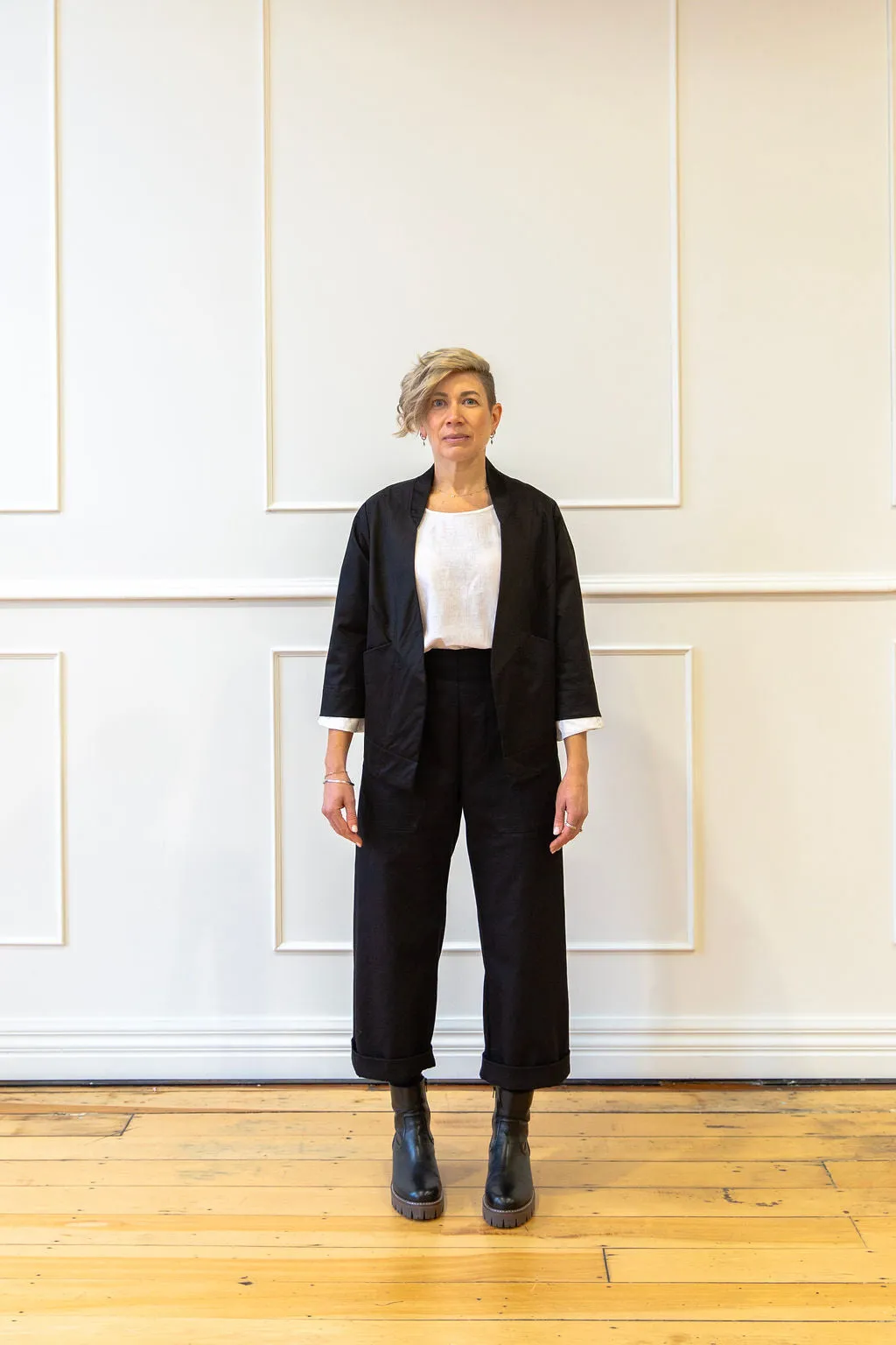 Gwen Cropped Jacket - Black